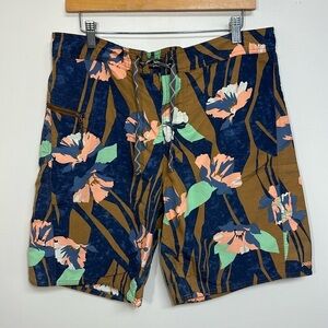 Patagonia Wavefarer Board Shorts Floral‎ 34